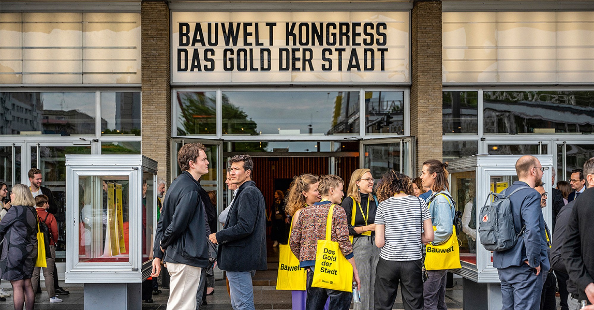 Bauwelt Kongress "Das Gold der Stadt" setzt ein Zeichen für sozialen Wohnungsbau und Architekturinnovationen
